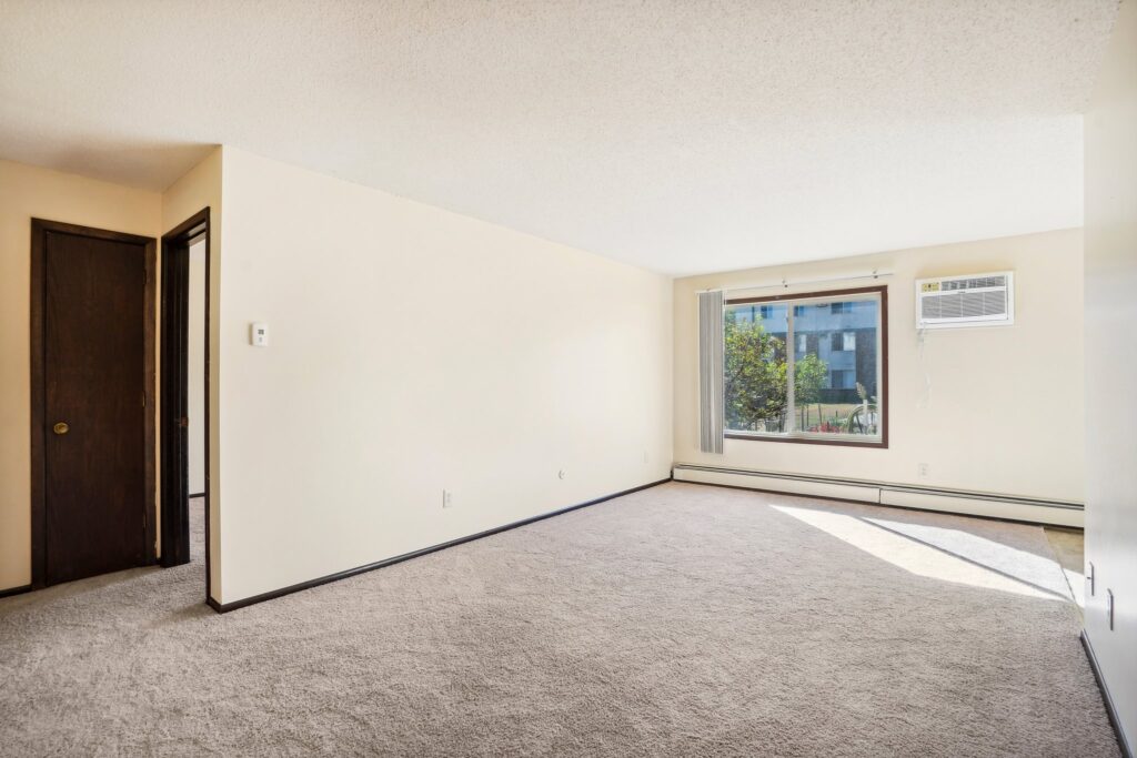 Jessamine Ave W-047