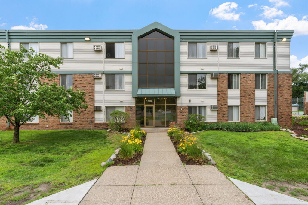 10-web-or-mls-1385 Jessamine Ave W-10