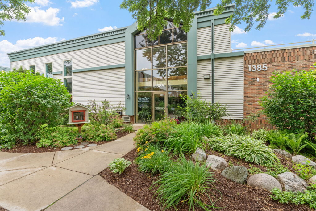 2-web-or-mls-1385 Jessamine Ave W-2