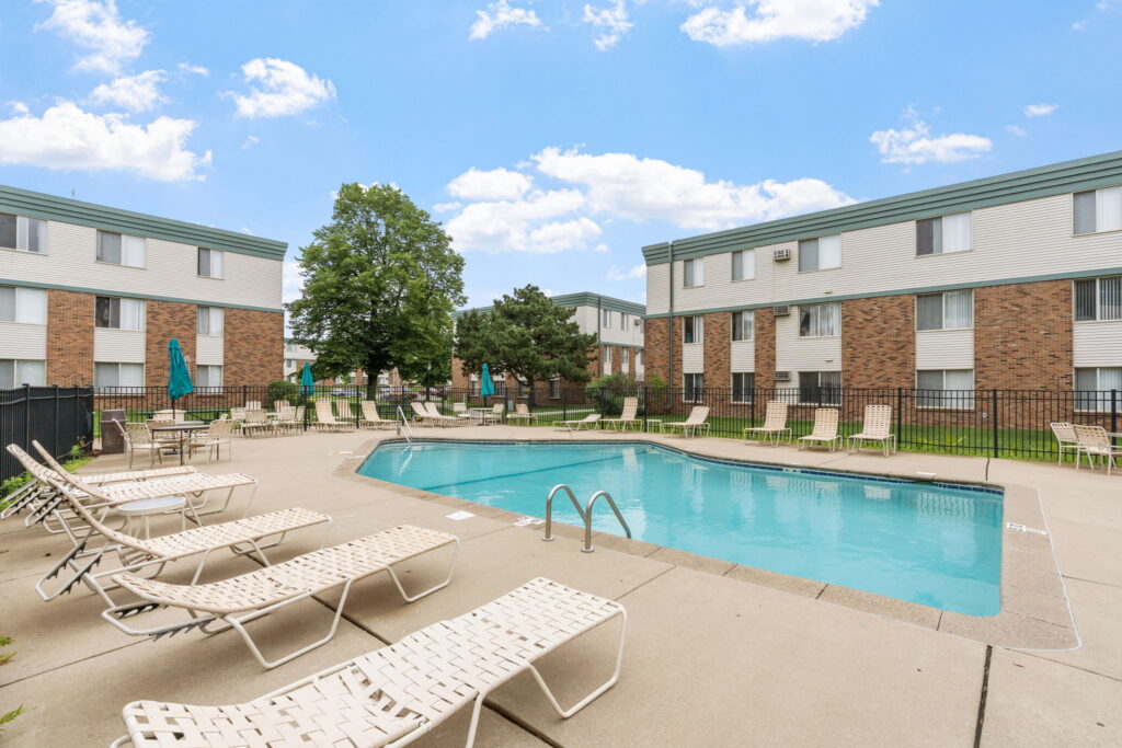 21-web-or-mls-1385 Jessamine Ave W-21