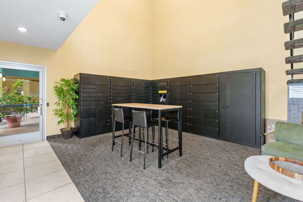 41-web-or-mls-1385 Jessamine Ave W-41